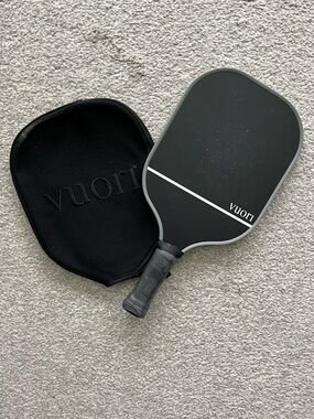 Vuori Black and Gray Pickleball Paddle with Zip Case-Gently Used